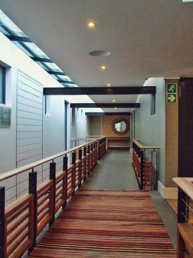 210 Gallery Luxury Studio Apartment 나이스나 외부 사진