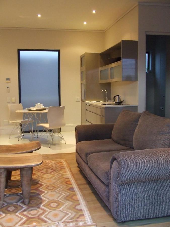 210 Gallery Luxury Studio Apartment 나이스나 외부 사진